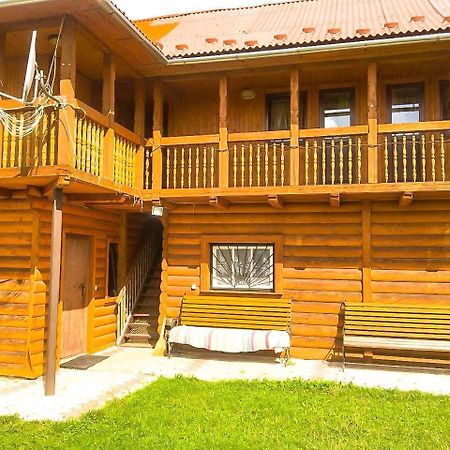 U Yaremyna Villa Микуличин Екстериор снимка